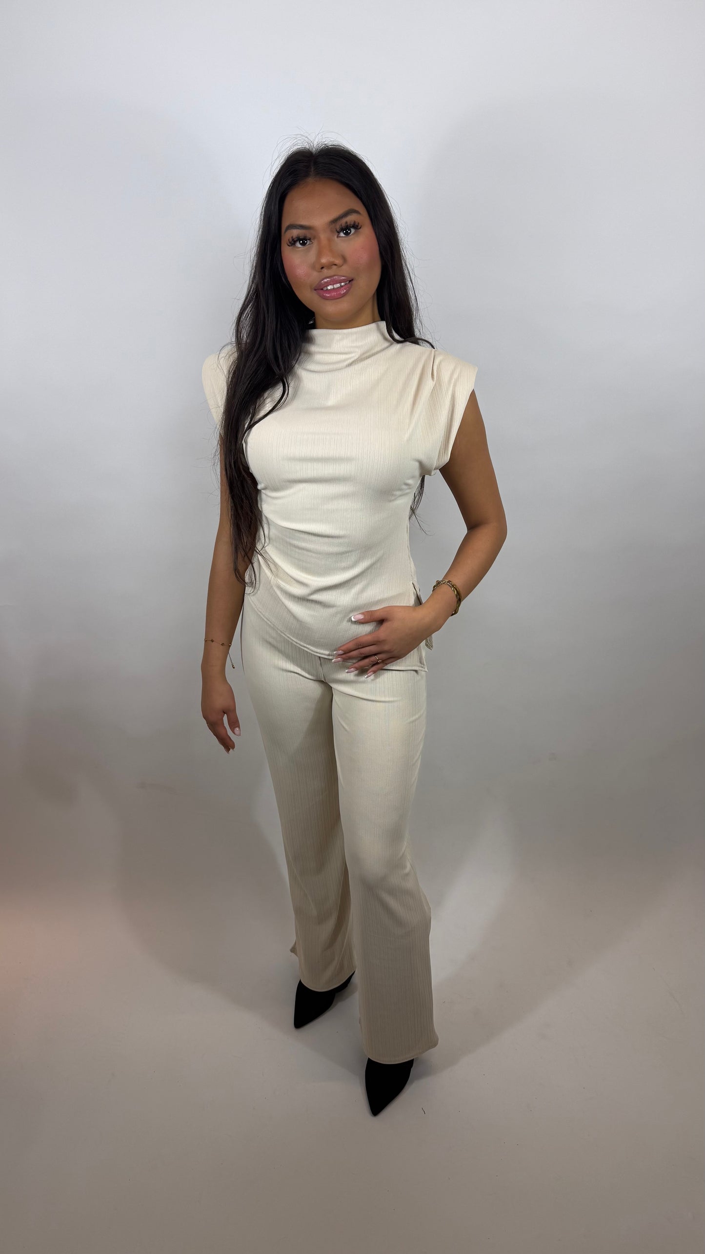 Mila Set Beige