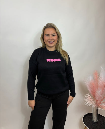 ICONIC SWEATER ZWART MET ROZE LETTERS 639